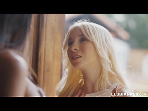 ❤️ Tjejen kommer hem några månader senare och slutar med att äta sin styvmors fitta. ☑ Pornvideo at porn sv.4k-porno.ru ️❤